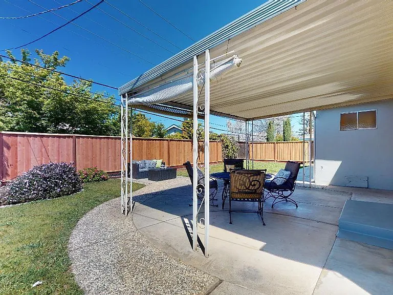1375 Oslo Ln — Photo 10