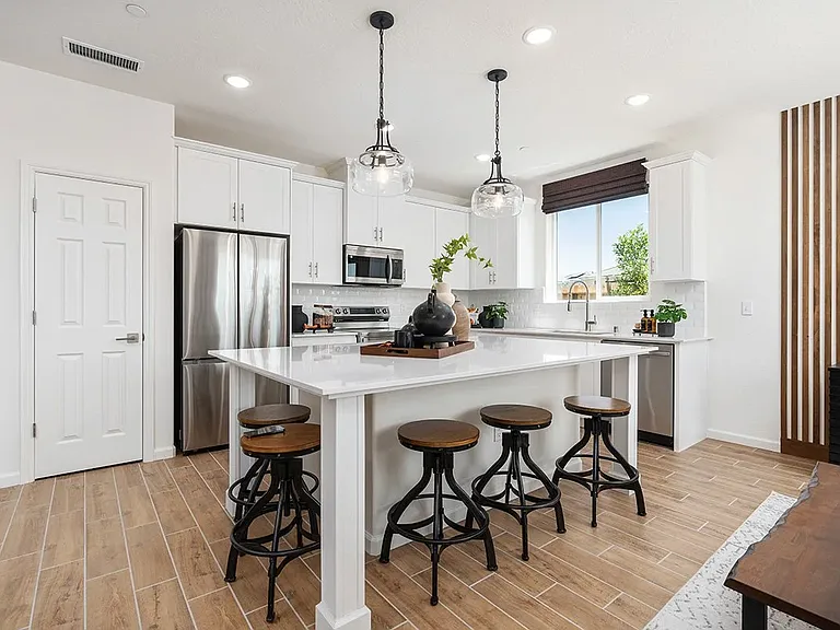 6618 E Pine Ave — Photo 9