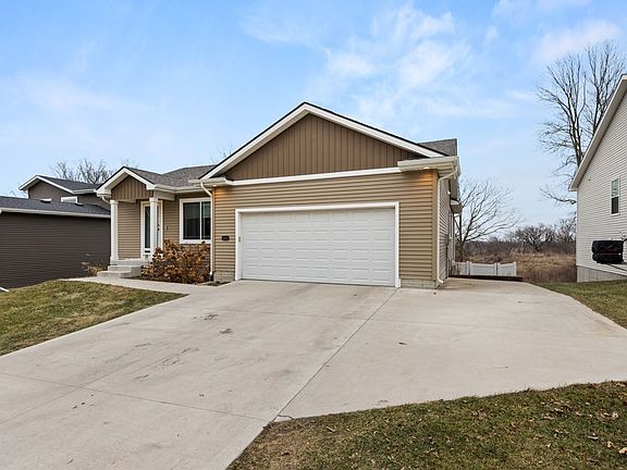 3rd image of 5337 Carter Ct