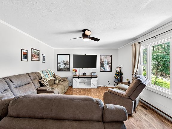 5th image of 332 Mae Ola Dr