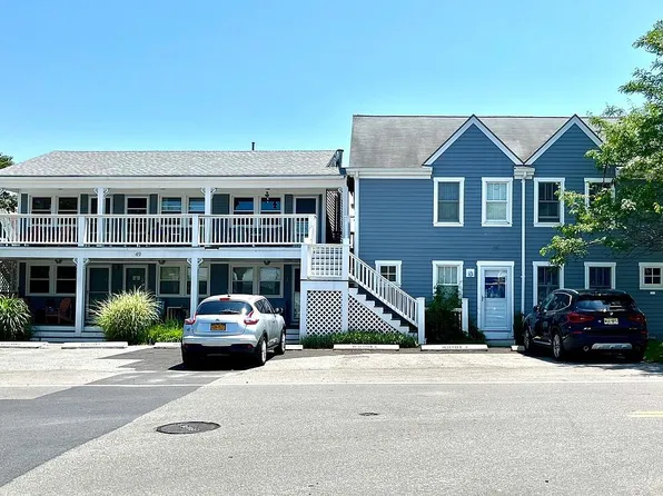 49 Bradford St APT 4, Provincetown, MA 02657
