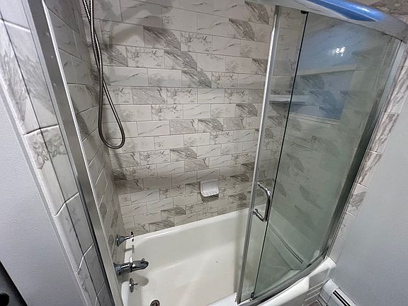 4th image of 5881 N Elston Ave #2