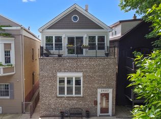 2637 W Huron St, Chicago, IL 60612