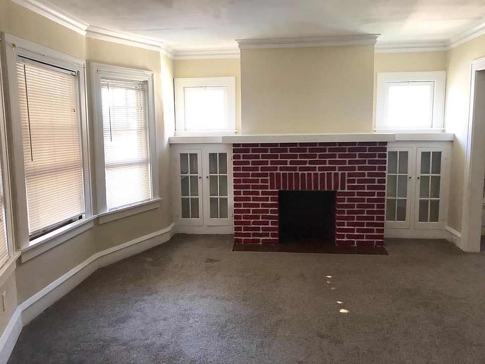 1st image of 2131 Lewis Dr #2