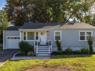 120 Sunnyside Ct, Milford, CT 06460