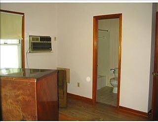 2nd image of 2115 Sere St