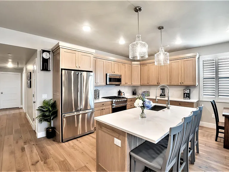 1145 E Helling Cir #103 — Photo 16