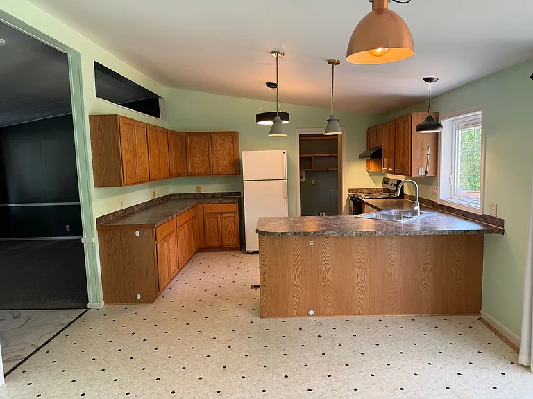 192 Deadmond Ferry Rd — Photo 32