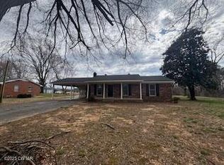 120 Ferguson Dr, Lexington, TN 38351