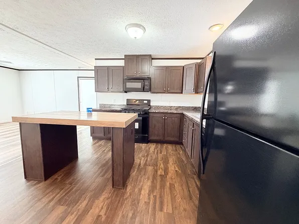 534 E 37th Ave Lot 570, Hobart, IN 46342