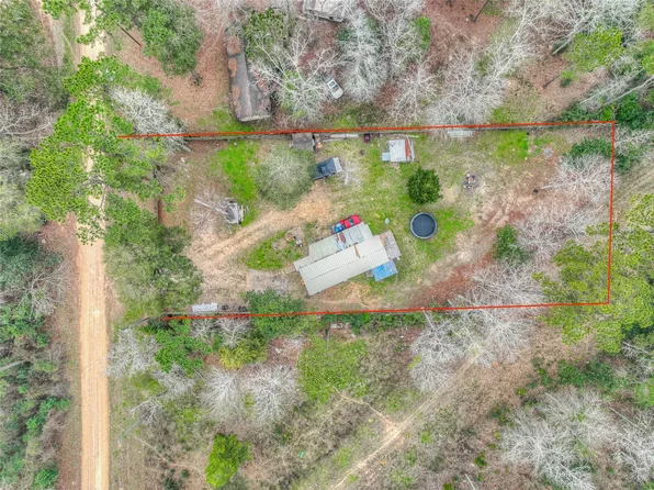 713 Garrett Rd, Livingston, TX 77351