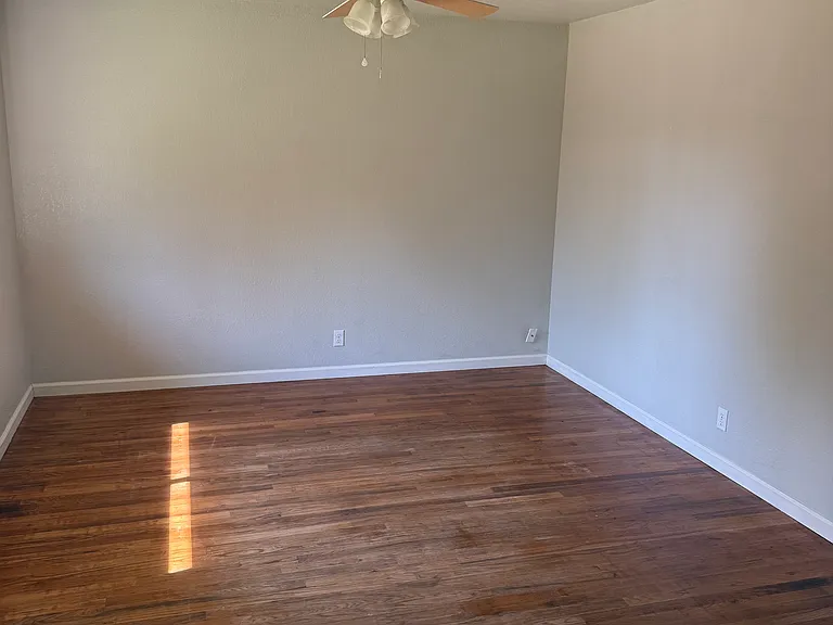 2285-2291 Elm St #2 — Photo 14