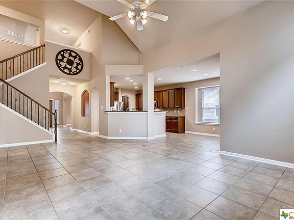 5th image of 109 Indigo Brush Dr