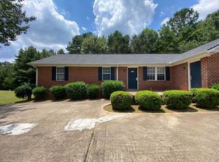112 Hunters Run Rd, Athens, GA 30606