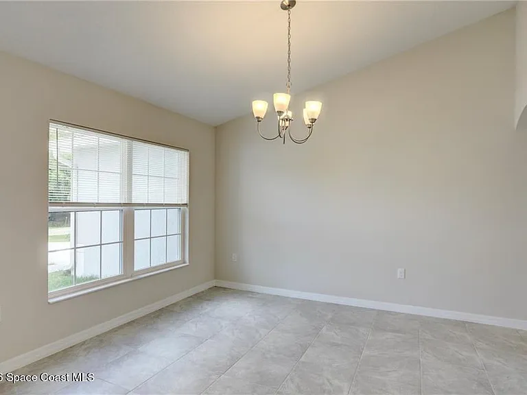 426 Lanfair Ave — Photo 8