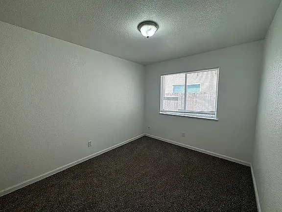 430 Vargus Ct — Photo 15