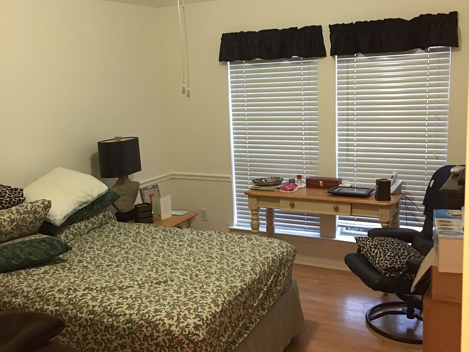 1st image of 1515 Lakeview Dr