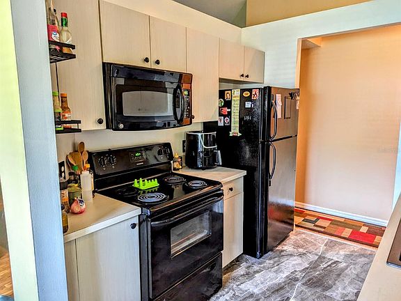 4th image of 333 SW Dwight Avenue