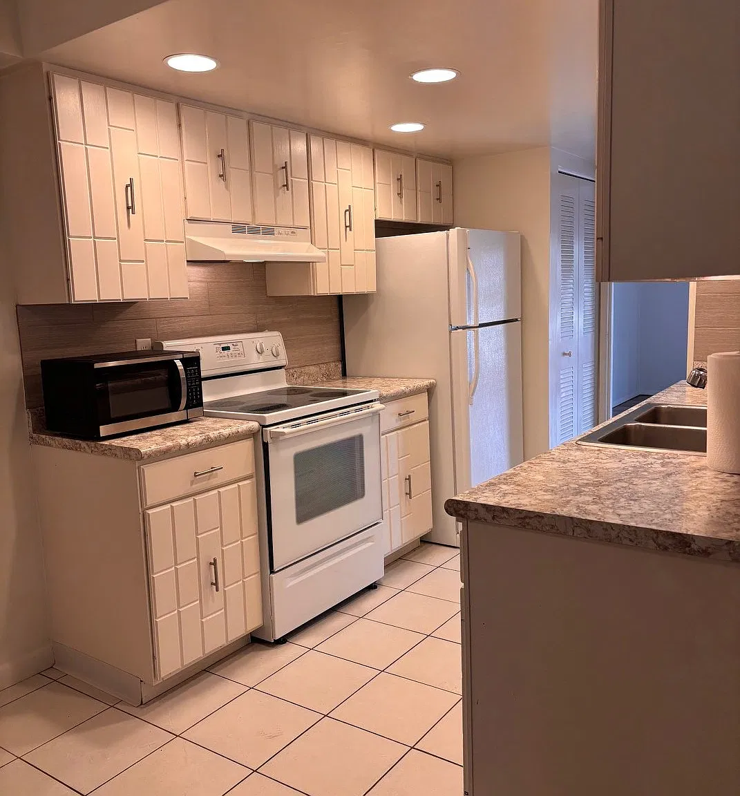 Charming 2-Bed, 1.75-Bath Condo for Rent in Salt Lake City - $2000/mo — Photo 4