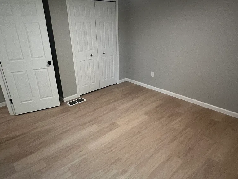 520 Eagle St #4 — Photo 10