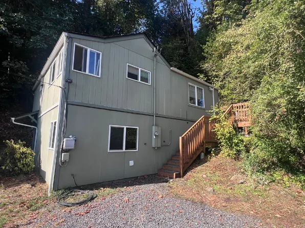 1222 1/2 Kelly Blvd, Springfield, OR 97477