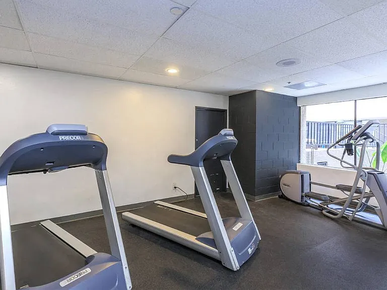 Club Marina Apartments — Photo 11
