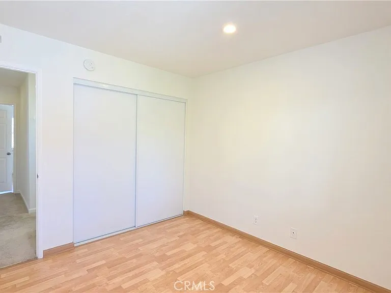 335 Eola Dr — Photo 25