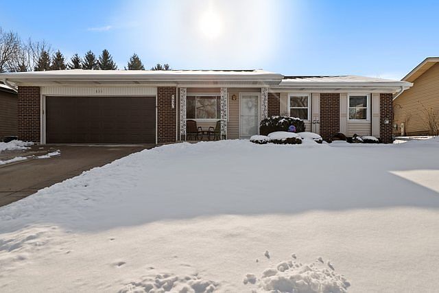 1st image of 633 Sherwood Ln