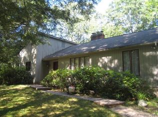 222 Stagecoach Rd, Avon, CT 06001