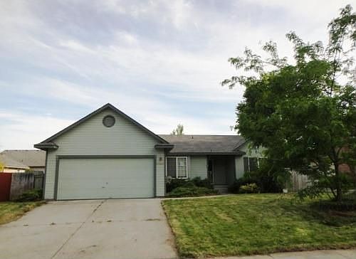 1st image of 4105 W Hood Ave