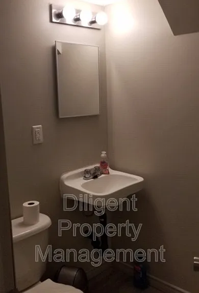 186 Collison Ave — Photo 10
