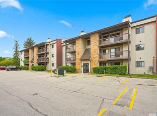 345 Kingsmere Blvd #302, Saskatoon, SK S7J4J6
