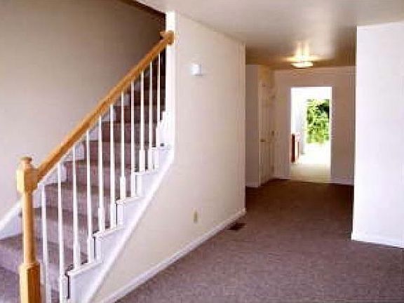 1st Floor Townhouse