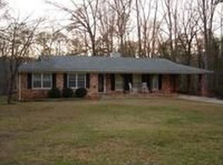 540 Woodland Rd, Elberton, GA 30635