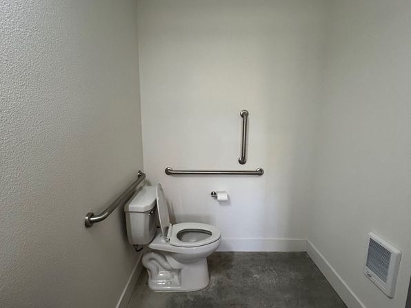 Brand New Luxury Construction with a River View!, 3773-3775 Klindt Dr, The Dalles, OR 97058