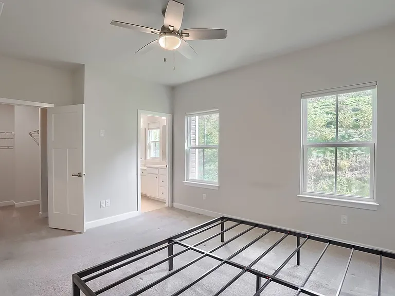 137 Moyer Hill Dr — Photo 30