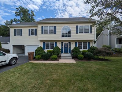 61 Basking Brook Lane, Shelton, CT, 06484