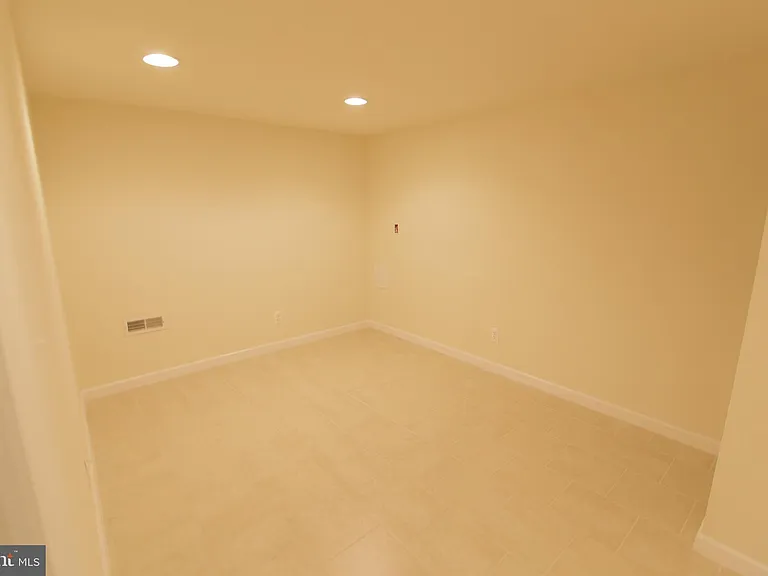 1852 N Willington St #1 — Photo 33