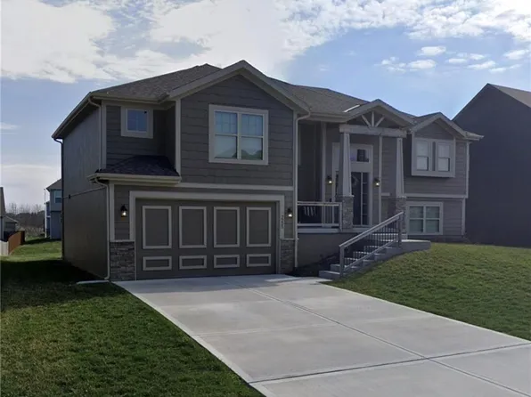 7205 NE 116th Ter, Kansas City, MO 64156