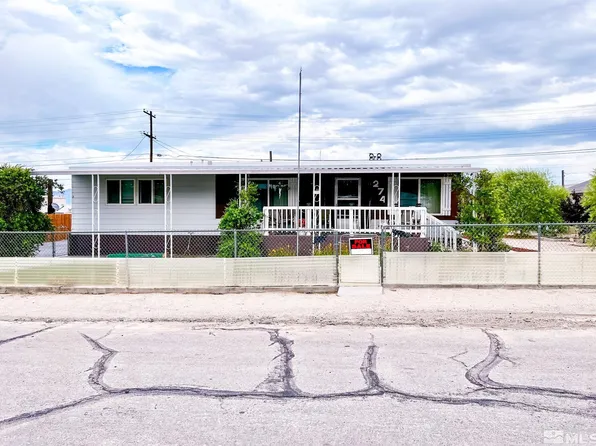 274 N St, Hawthorne, NV 89415