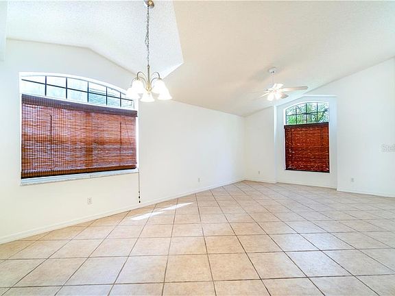 3rd image of 12744 Maribou Cir