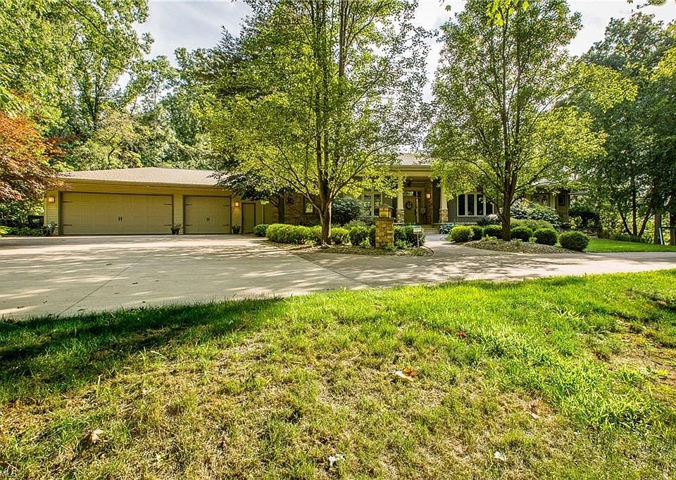 1st image of 4292 Gibbs Ln NW