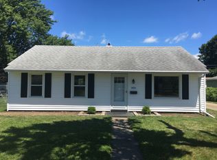 2211 W Overbrook Dr, Peoria, IL
