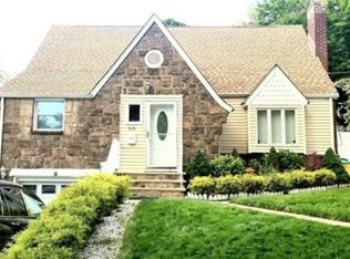 515 North St, Teaneck, NJ 07666