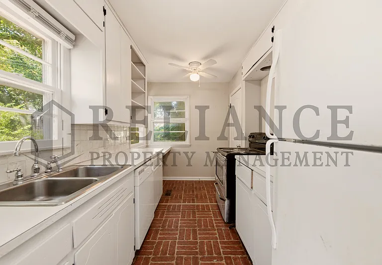 2017 S Green Acres Dr — Photo 17