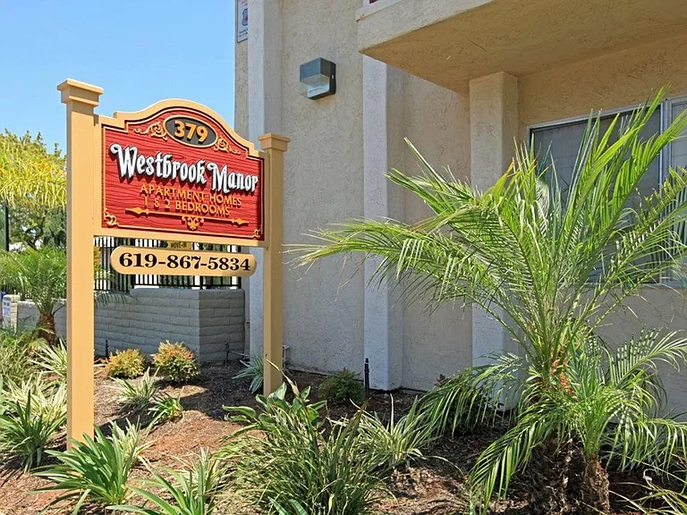 Westbrook Manor — Photo 2