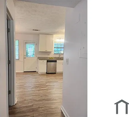 2 bed, $1,945 — Photo 2