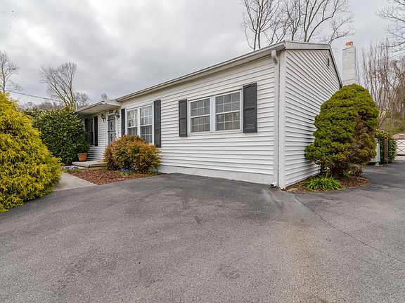4th image of 2121 Westfield St