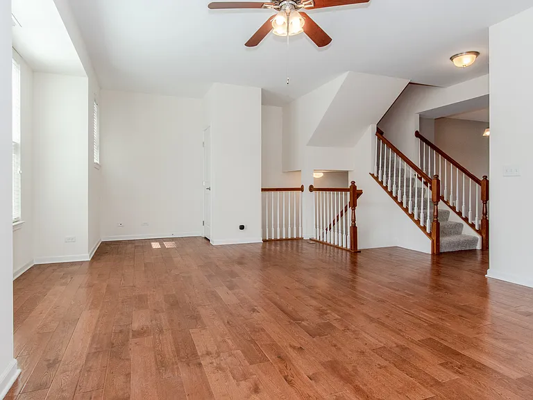 216 N Commerce St #216 — Photo 5