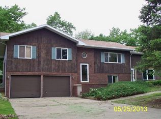 509 N Division St, Utica, IL 61373